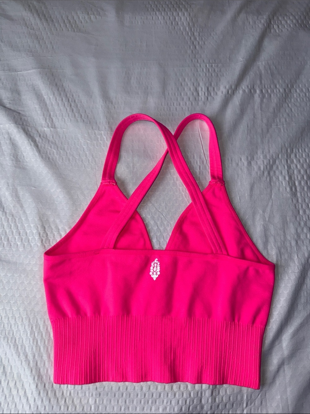 FREE PEOPLE MOVEMENT GOOD KARMA CROP TOP - TROPICAL PINK ✨ - Picture 3 of 8